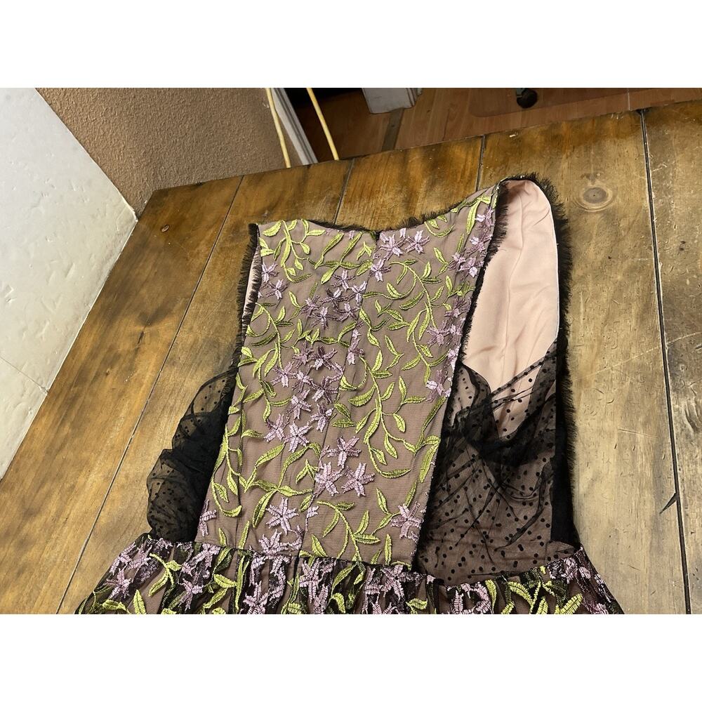 Revolve NBD Mini-A-Line Dress Floral Embroidered Deep V-neck Cocktail Size 12 - Picture 11 of 12